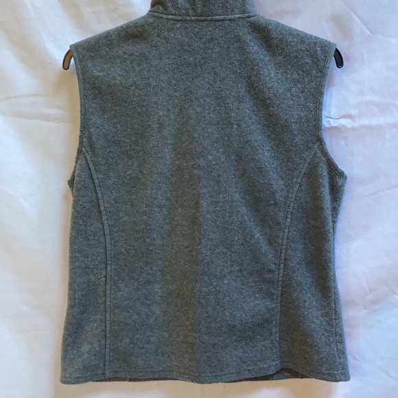 New York & Co fleece vest - Picture 2 of 7